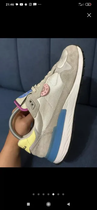Zapatillas Bimba y lola Talla 39 Beige/Blanco