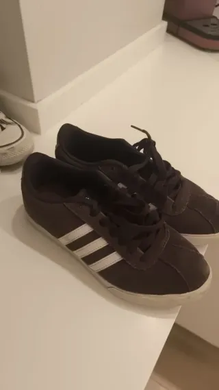 Zapatillas deportivas Adidas marrones