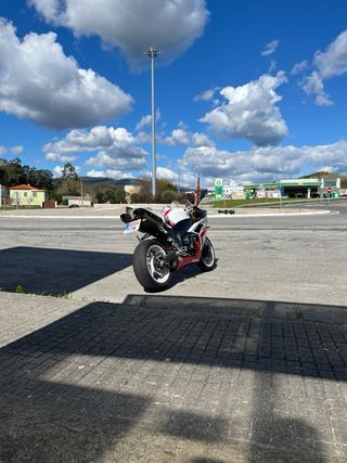 Yamaha R1 2007