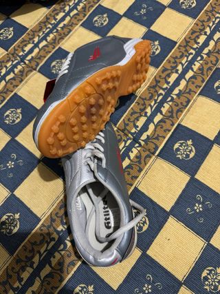 Zapatillas de fútbol Atltico plateadas