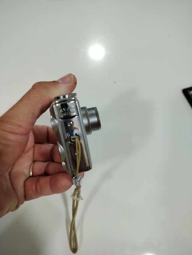 Canon Digital IXUS 55 Plata