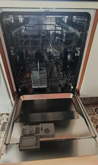 Lavavajillas Smeg blanco