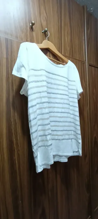 Camiseta Sfera Rayas Beige y Blanca