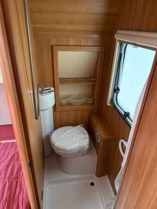 Caravana Hymer Nova 390 (2010) 3 ambientes