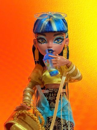 Muñeca Monster High Cleo de Nile G3 Core 2.0 