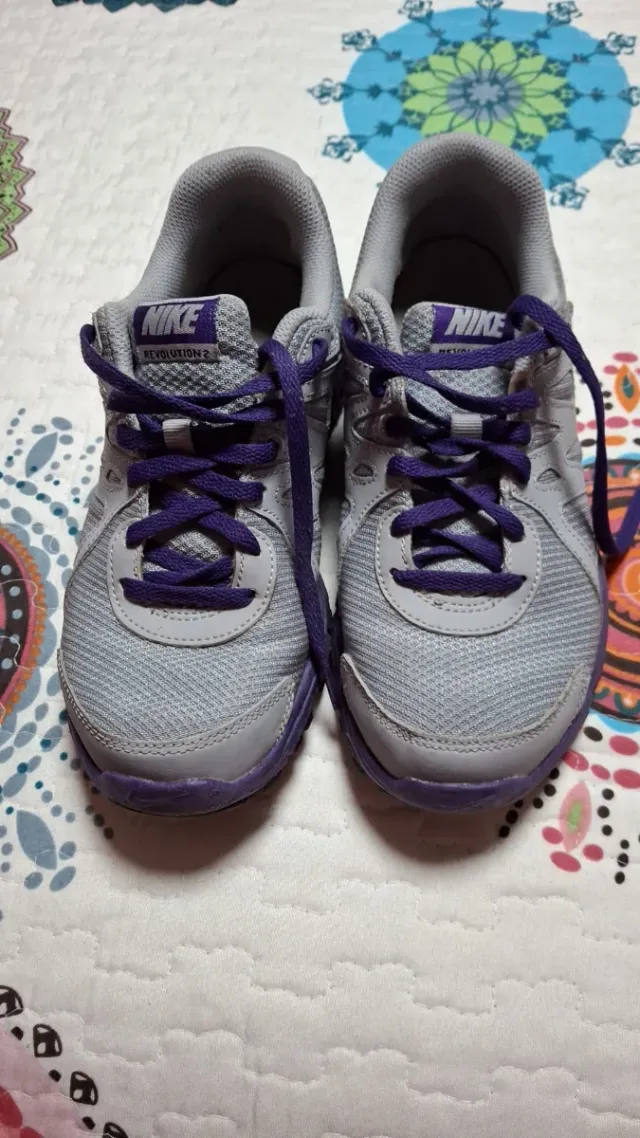 Zapatillas Nike Revolution 2 Gris/Morado número 37
