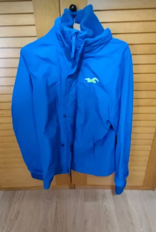 Abrigo azul Hollister