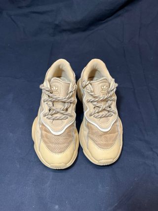 Scarpe Adidas Beige/Oro Usate Come Nuove