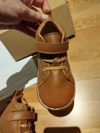 Botas de cuero para bebé Mini Shuu. Barefoot