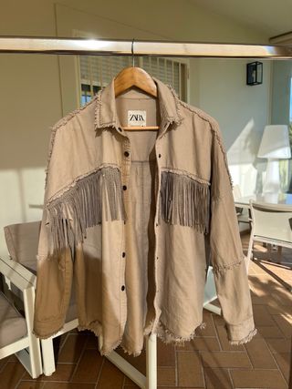 Chaqueta Zara Flecos Beige