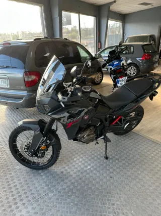 Honda Africa Twin 2025 NUEVA.