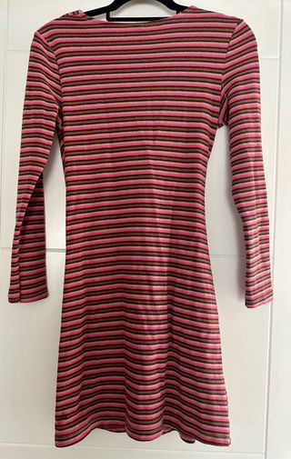 Vestido de rayas marrón y rosa