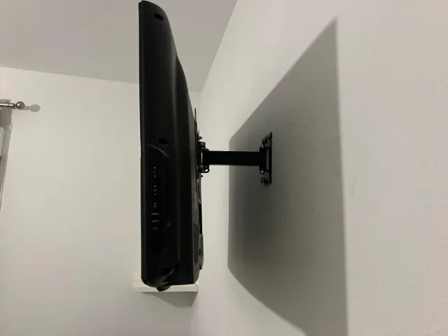 TV LG 32 con soporte pared