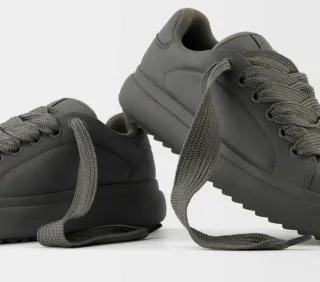 Zapatillas Bershka grises