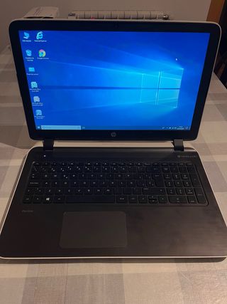 HP Pavilion 15 Notebook- Intel (R)- Core (tm)- i7)