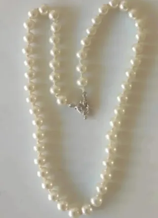 Collar perlas y colgante cruz plata