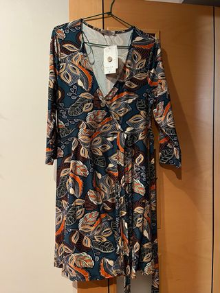 Vestido cruzado hojas nuevo talla XL