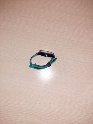 Reloj infantil negro y verde