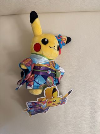 Peluche Pikachu Pokemon Center Kanazawa