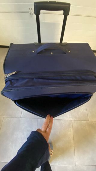 Maleta grande azul con ruedas