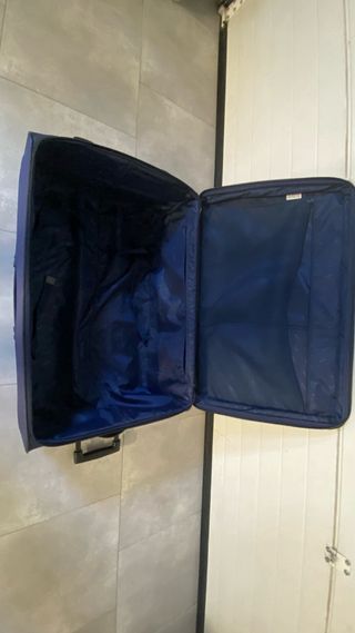 Maleta grande azul con ruedas