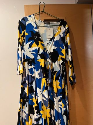 Vestido cruzado floral Inside talla XL