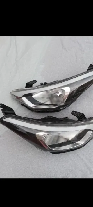 Juego Faros Hyundai i20