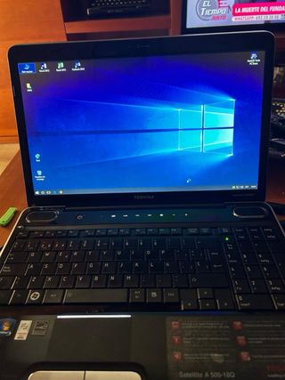 Toshiba Satellite A500-18Q Portátil