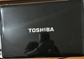 Toshiba Satellite A500-18Q Portátil