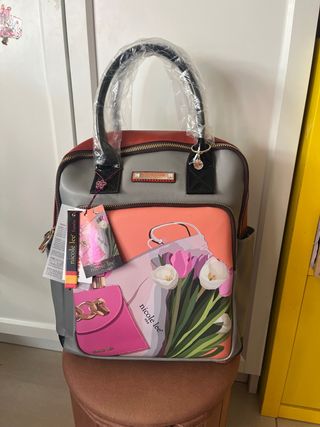 Mochila Bolso Nicole Lee Gris y Rosa