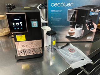 Cafetera Cecotec Cremmaet Compactccino Connected