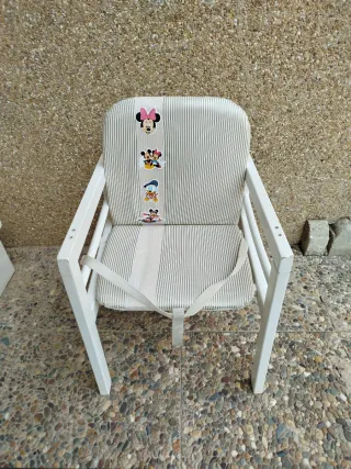 Trona infantil con personajes Disney