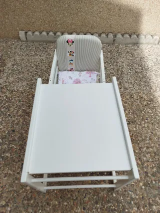 Trona infantil con personajes Disney