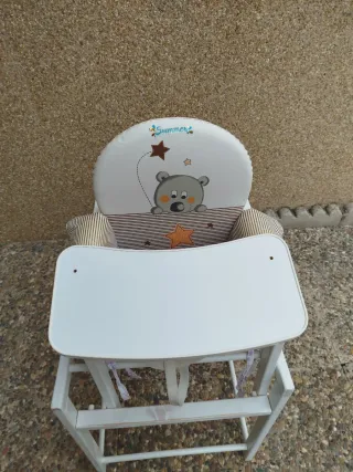 Trona infantil con personajes Disney