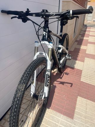 Bicicleta Merida Big Nine-Nine