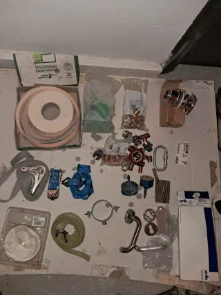 Lote herramientas fontanería y construcción OFERTO
