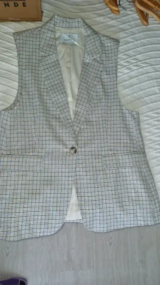Chaleco de cuadros beige y multicolor