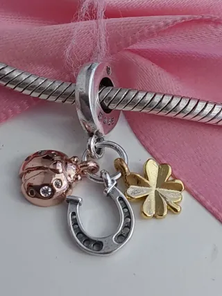 Charm en plata S 925.
