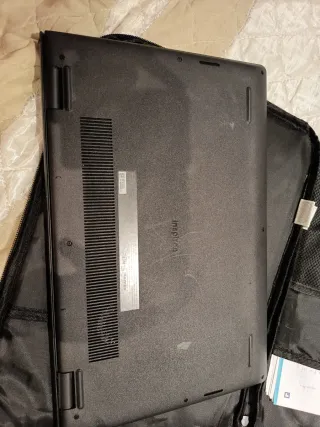 Portátil Dell Inspiron Gris. 1 Año de uso