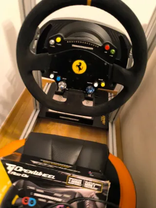 Volante Ferrari 488 Thrustmaster