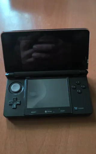 Nintendo 3DS Black con scatola e giochi
