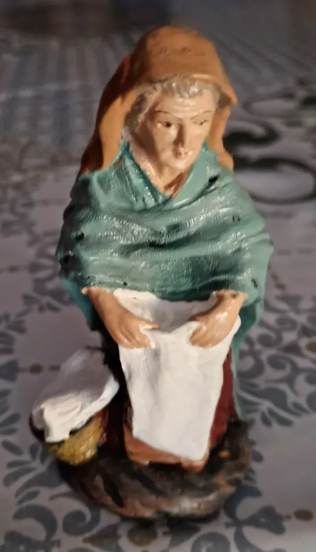 Figura Belén Mujer con Cesta