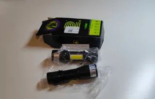 Linterna LED Camping Negra