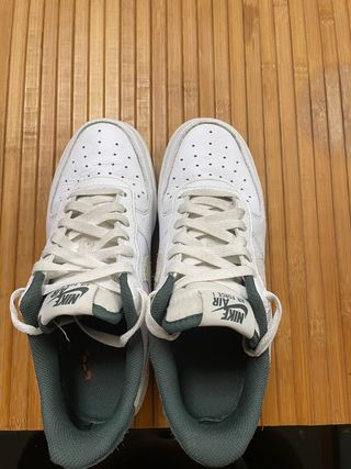 Nike Air Force 1 Blancas y Verdes Talla 39