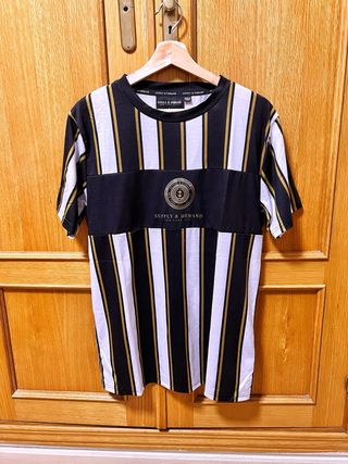 Camiseta Supply & Demand - talla L