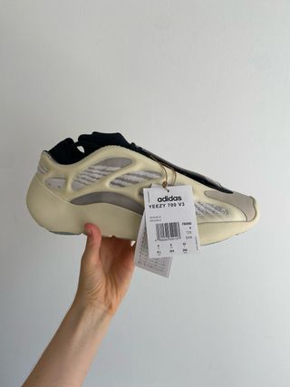 Adidas Yeezy 700 V3, FW4980, Talla 42