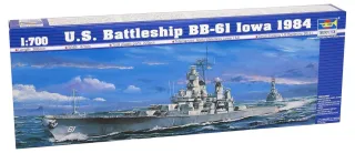 MAQUETA TRUMPETER U.S.S. IOWA BB-61 1/700