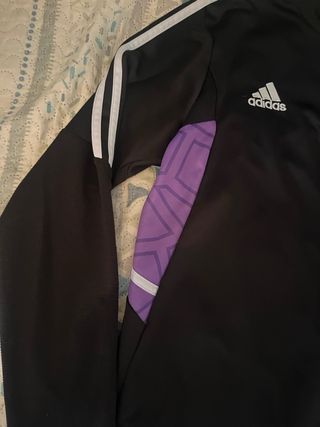 Sudadera Real Madrid Adidas Negra y Morada