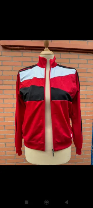 Chaqueta Adidas Roja y Negra