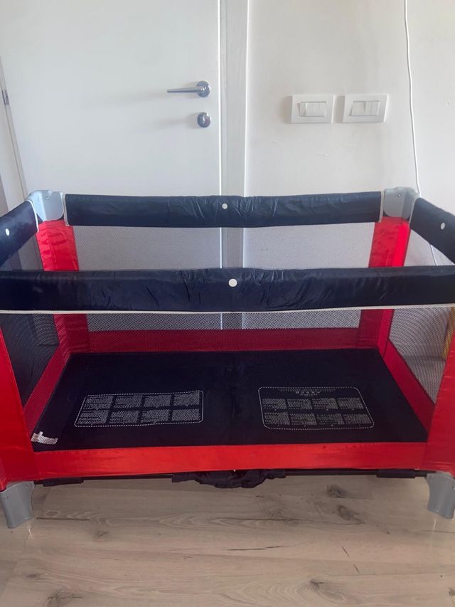 Lettino da campeggio con materassino